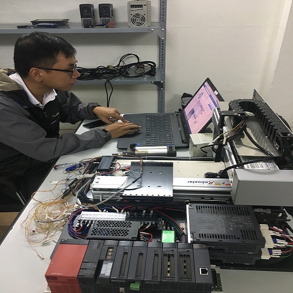 Học lập trình PLC Mitsubishi