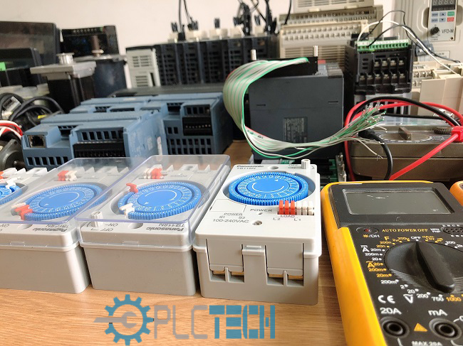Cho thuê PLC Mitsubishi